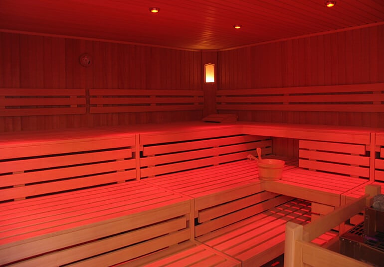 Sauna mit Sitzflächen